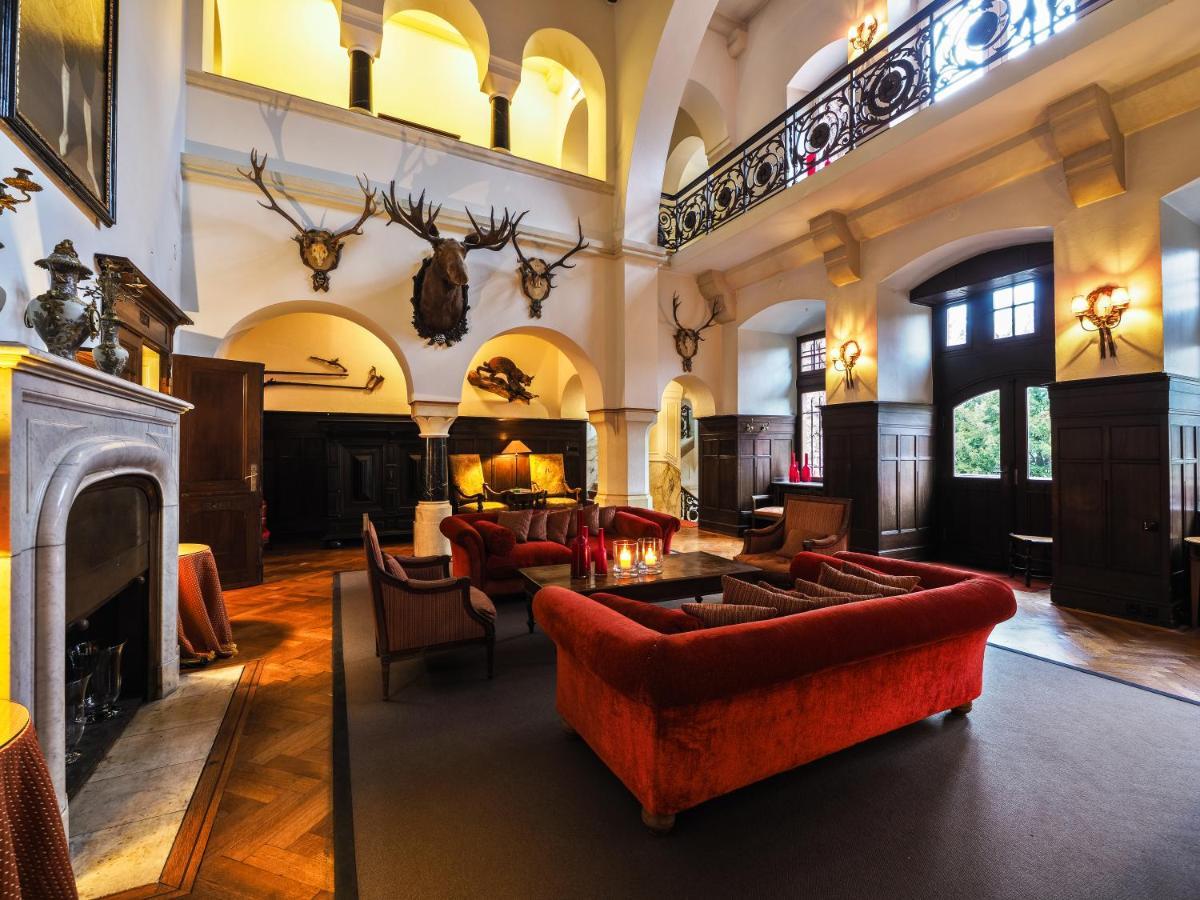 Gaestehaus Schloss Saareck Метлах Экстерьер фото