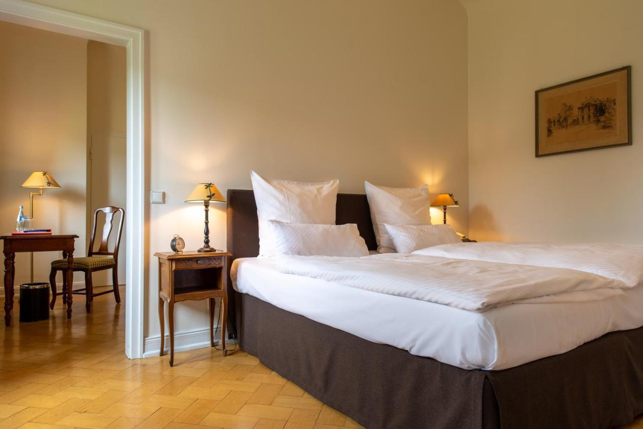 Gaestehaus Schloss Saareck Метлах Экстерьер фото