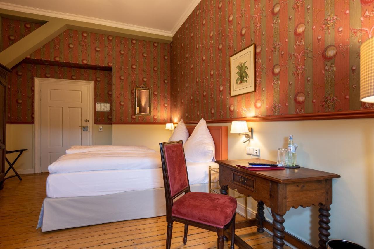 Gaestehaus Schloss Saareck Метлах Экстерьер фото