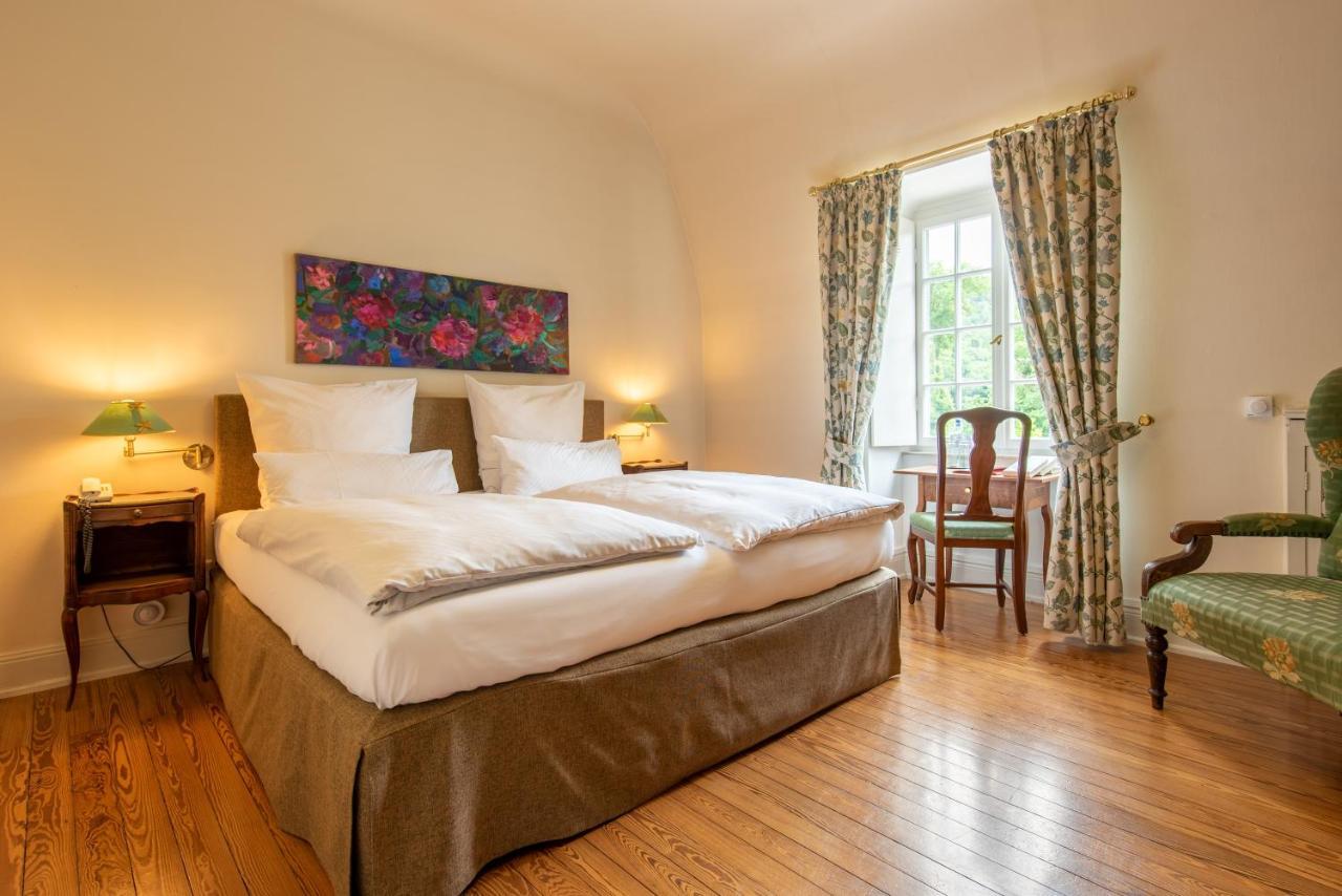 Gaestehaus Schloss Saareck Метлах Экстерьер фото