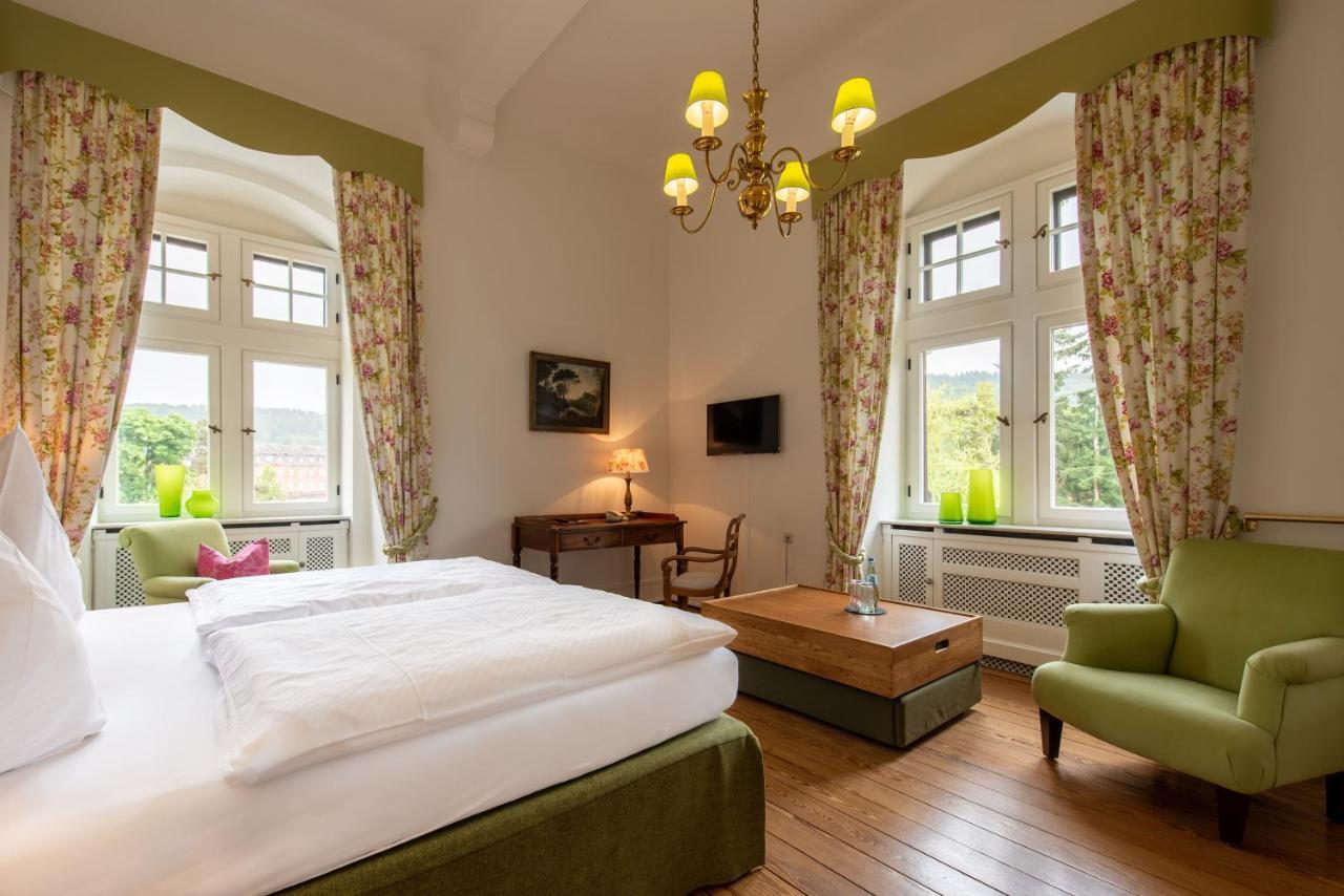 Gaestehaus Schloss Saareck Метлах Экстерьер фото