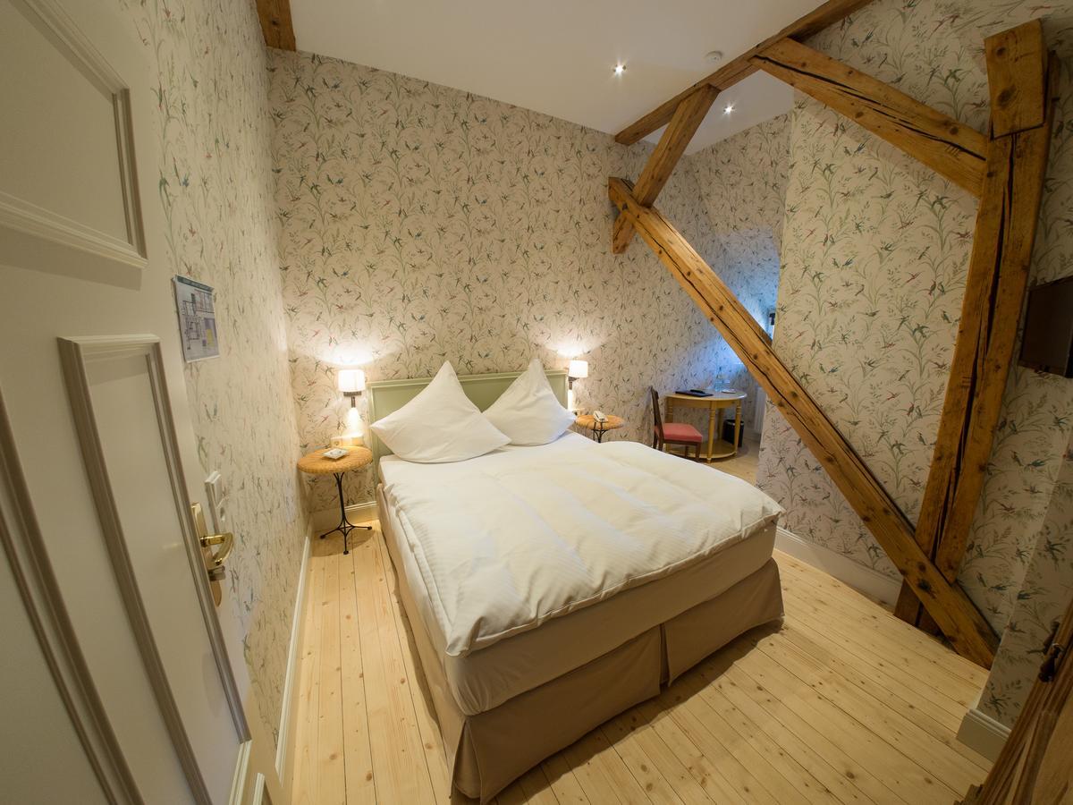 Gaestehaus Schloss Saareck Метлах Экстерьер фото